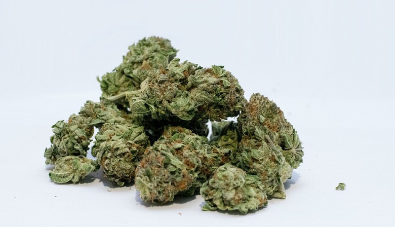 leichte Cannabis Blüten marihuanabutter